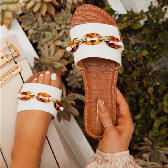 Shoes - Qupid - White Sandals